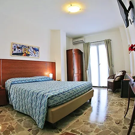 Frühstückspension La Veduta 4*