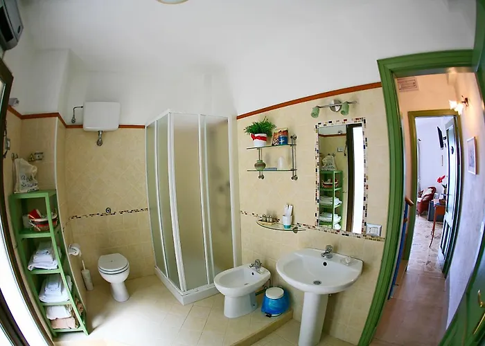 拉维度塔住宿加早餐酒店 4*